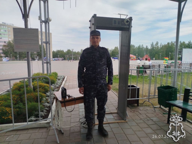 В Югре Росгвардия обеспечила безопасность праздничных мероприятий, посвященных Дню города Мегиона