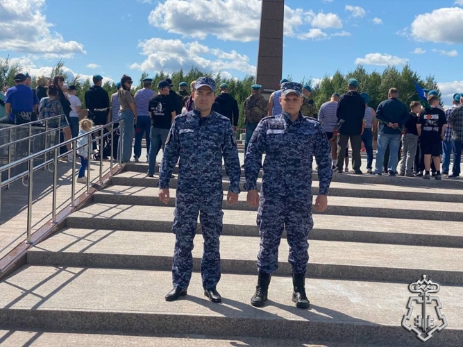 В Югре Росгвардия обеспечила безопасность мероприятий во время празднования Дня ВДВ