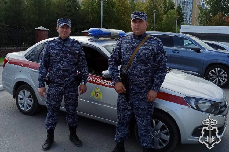 В Югре Росгвардия рассказала печатным СМИ о специфике службы в батальоне вневедомственной охраны Нижневартовска  