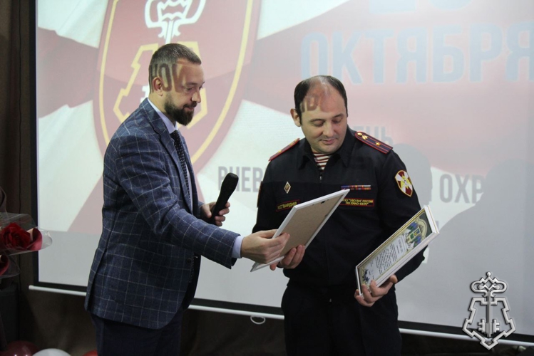 Журналисты рассказали о профессиональном празднике сотрудников вневедомственной охраны Росгвардии в Югре