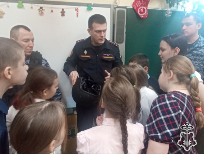 Березовское отделение вневедомственной охраны Росгвардии отмечает 64-ю годовщину со дня образования