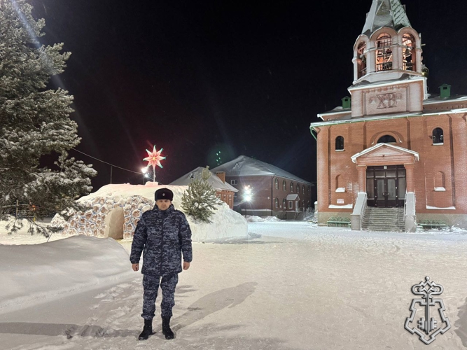 В Югре Росгвардия обеспечила безопасность празднования Рождества Христова