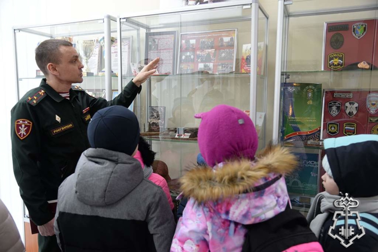 В  Югре Росгвардия проводит профориентационные и спортивные мероприятия в преддверии празднования Дня защитника Отечества