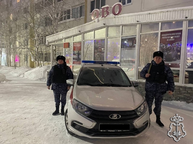 В Югре сотрудники вневедомственной охраны Росгвардии задержали находившегося в международном розыске мужчину