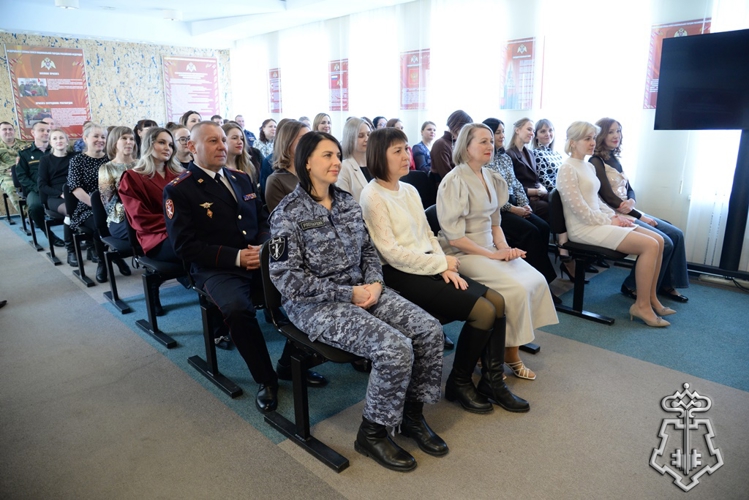 В Югре Росгвардия проводит мероприятия, посвященные Международному женскому дню