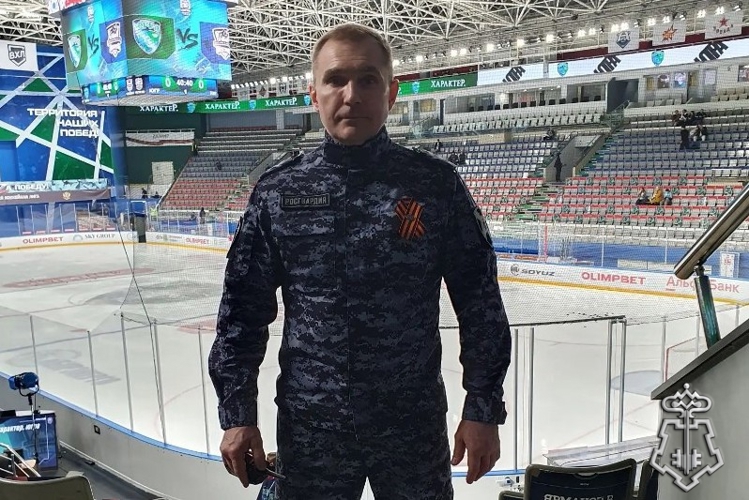В Югре Росгвардия продолжает обеспечивать безопасность при проведении хоккейных матчей ВХЛ