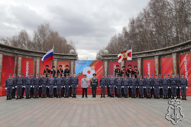 В Югре военнослужащие и сотрудники Росгвардии приняли участие в торжественных мероприятиях, посвященных Дню Победы