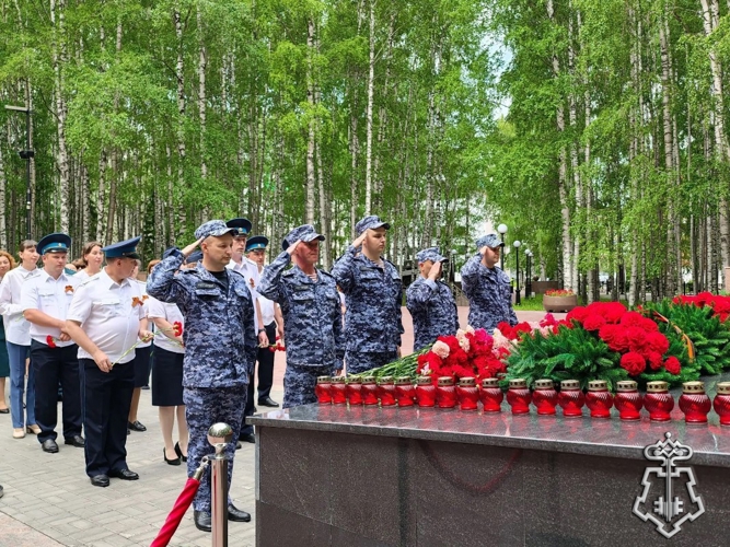 В день памяти и скорби Росгвардия почтила память участников Великой Отечественной войны в Югре