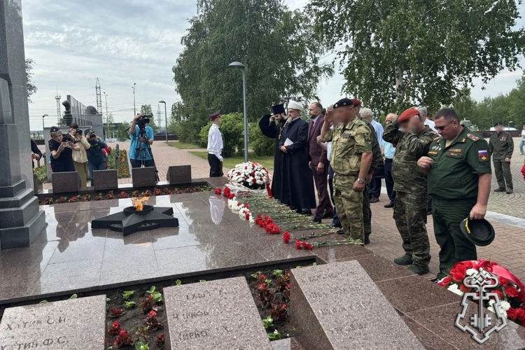 В день памяти и скорби Росгвардия почтила память участников Великой Отечественной войны в Югре