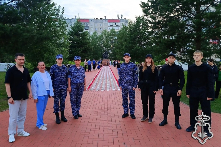 В день памяти и скорби Росгвардия почтила память участников Великой Отечественной войны в Югре