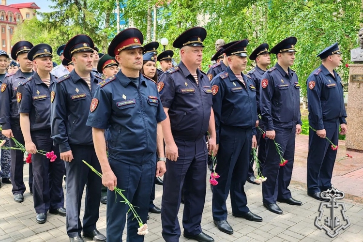 В день памяти и скорби Росгвардия почтила память участников Великой Отечественной войны в Югре