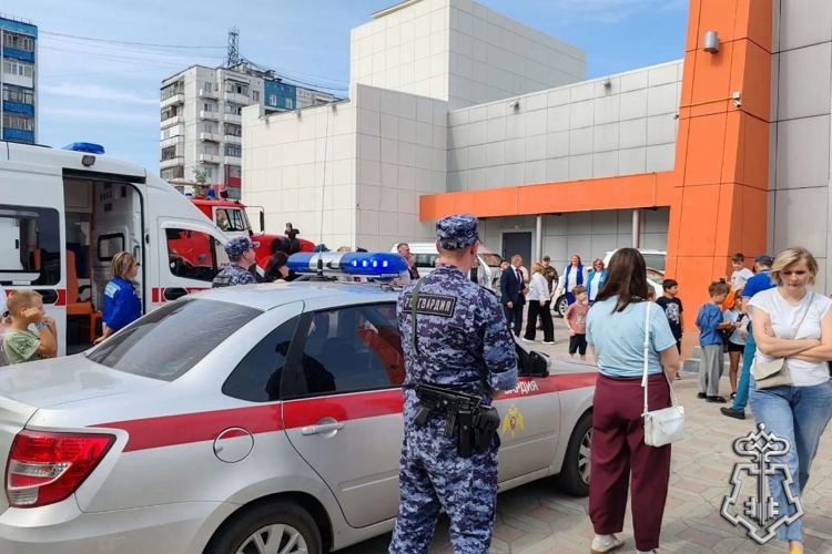 В Югре продолжается патриотическая акция «Каникулы с Росгвардией»