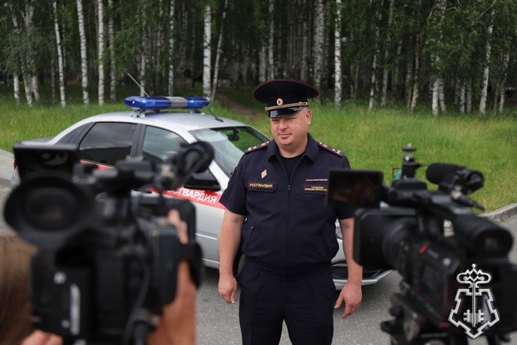 В Югре офицеры Росгвардии выступили в эфире теле- и радиопрограмм