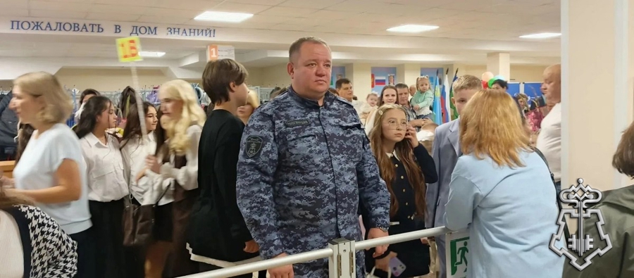 В Югре Росгвардия обеспечила безопасность Дня знаний